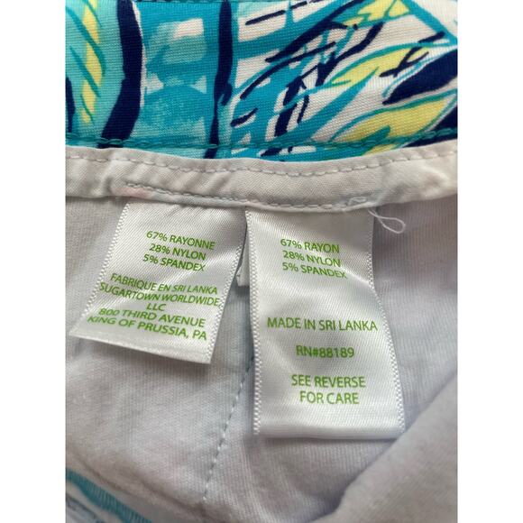 Lilly Pulitzer Size 2 Blue Floral Shorts Scalloped Hem Stretch - Picture 4 of 7